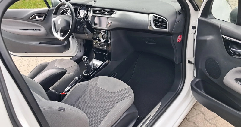 Citroen DS3 cena 32900 przebieg: 133000, rok produkcji 2015 z Augustów małe 352